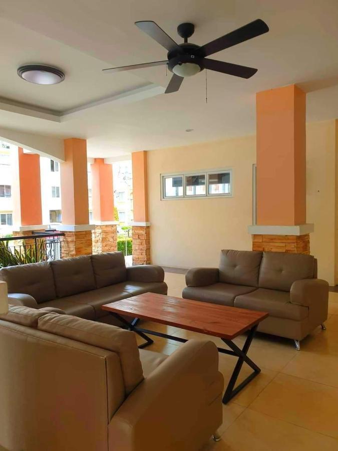 Arezzo Davao Near Sm Lanang & Airport Daire Dış mekan fotoğraf